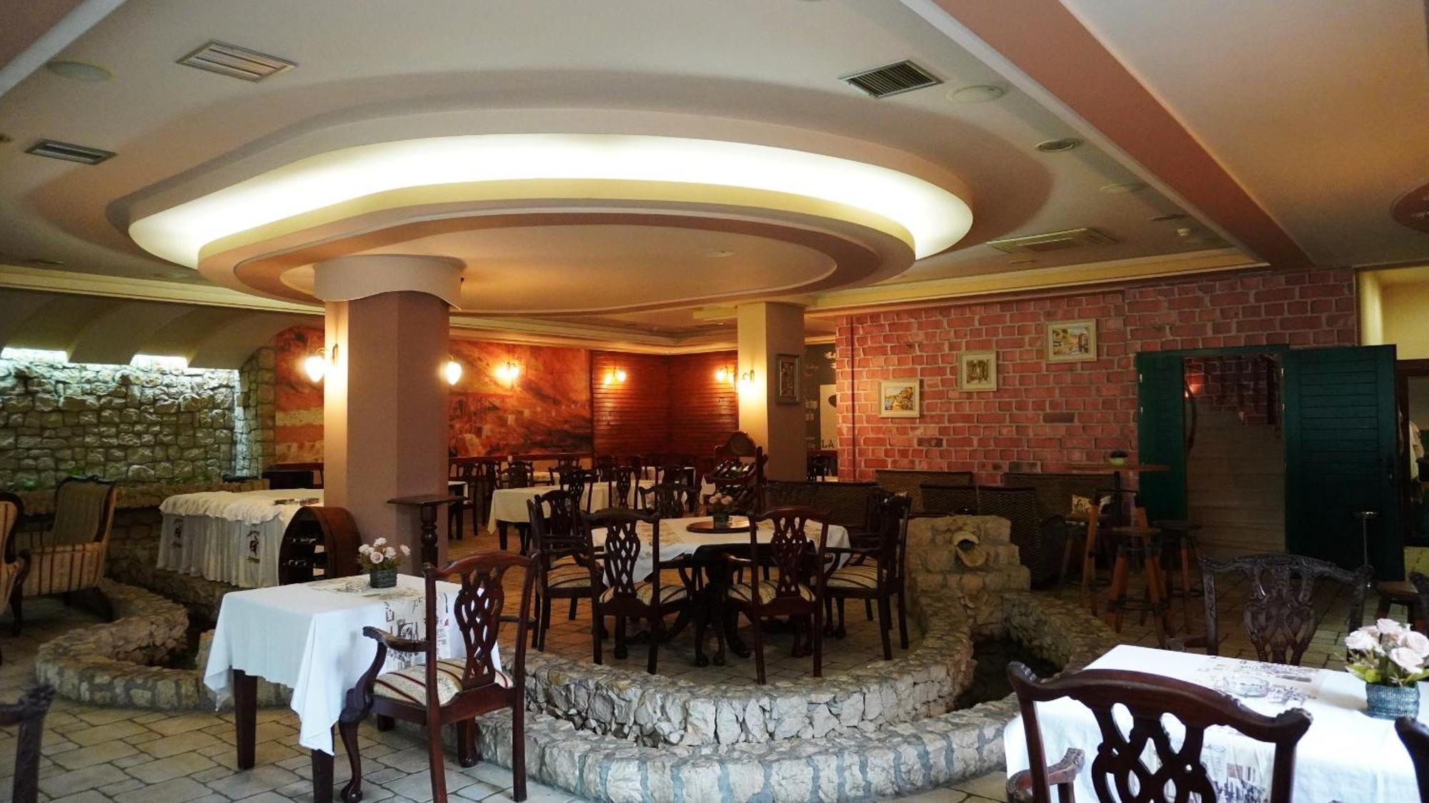 Hotel Vila Ivankovic Buna Luaran gambar