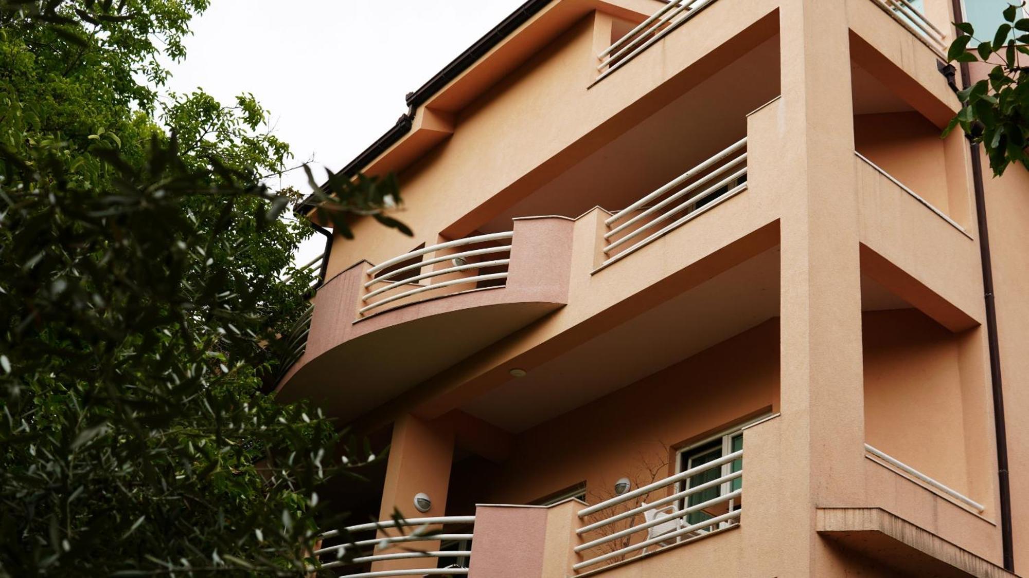 Hotel Vila Ivankovic Buna Luaran gambar
