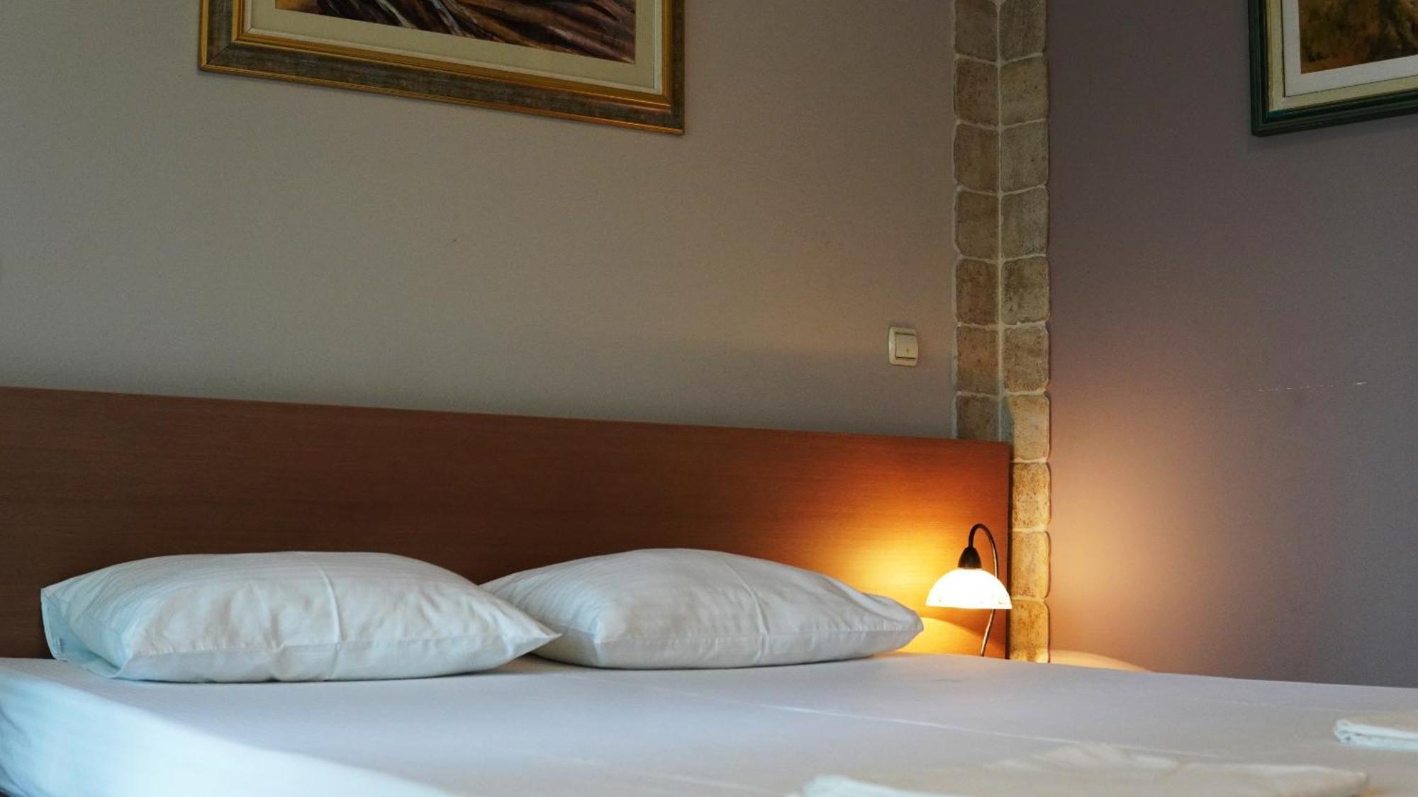 Hotel Vila Ivankovic Buna Bilik gambar